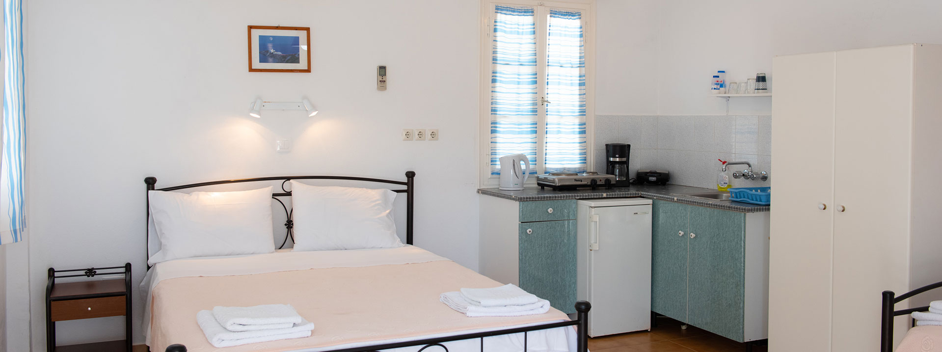 Rooms in Sifnos by the sea